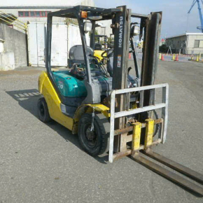 Xe nâng Komatsu dầu 2 tấn số sàn 3m giá tốt