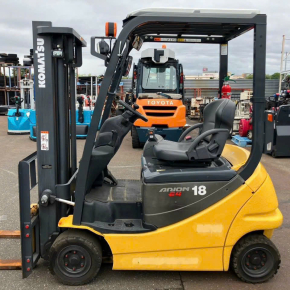 XE NÂNG ĐIỆN HIỆU KOMATSU NHẬT BẢN
