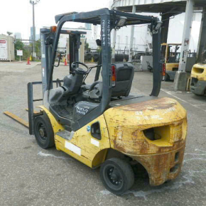 XE NÂNG KOMATSU DẦU 2,5 TẤN