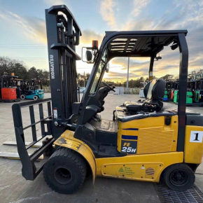 KOMATSU FE 2,5Tấn
