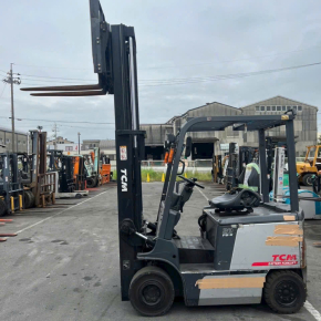 Xe nâng tcm 2 tấn 3m giá tốt